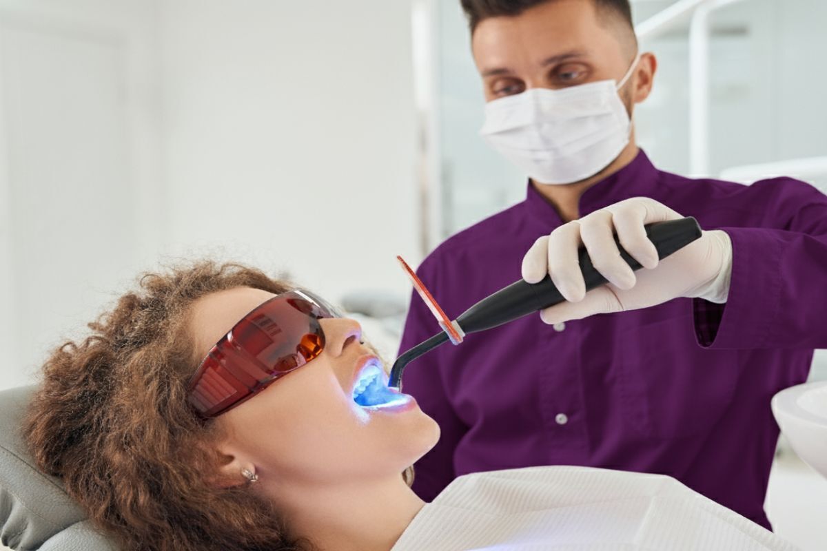 How AI and Technology Are Revolutionizing Teeth Whitening in 2026