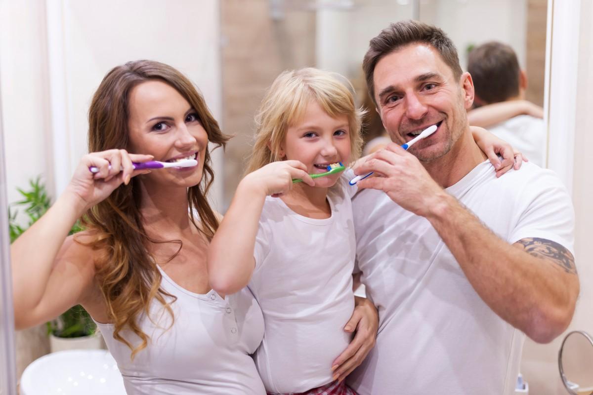 A Newark Family Saving Yearly Dental Costs with Sealants | Main Street Dental